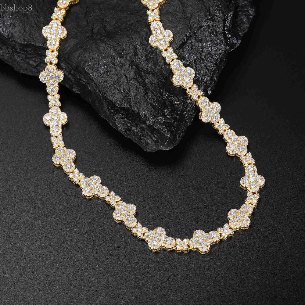New Collection Pass Dia Tester 10mm Moissanite Cross k Chain Sterg Sier Jewelry Four Leaf Clover Necklace