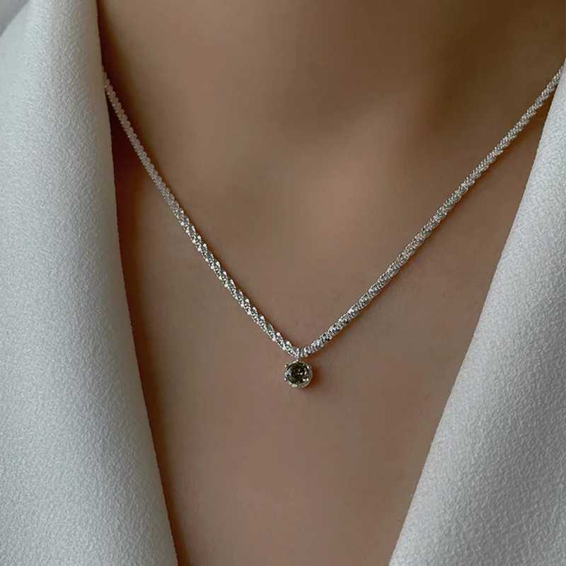 VENTFILLE 925 Sterling Silver Green-Diamond Gypsophila Necklace For Women Flash Temperament Clavicle Chain Girlfriend Gift 2023XJ250114