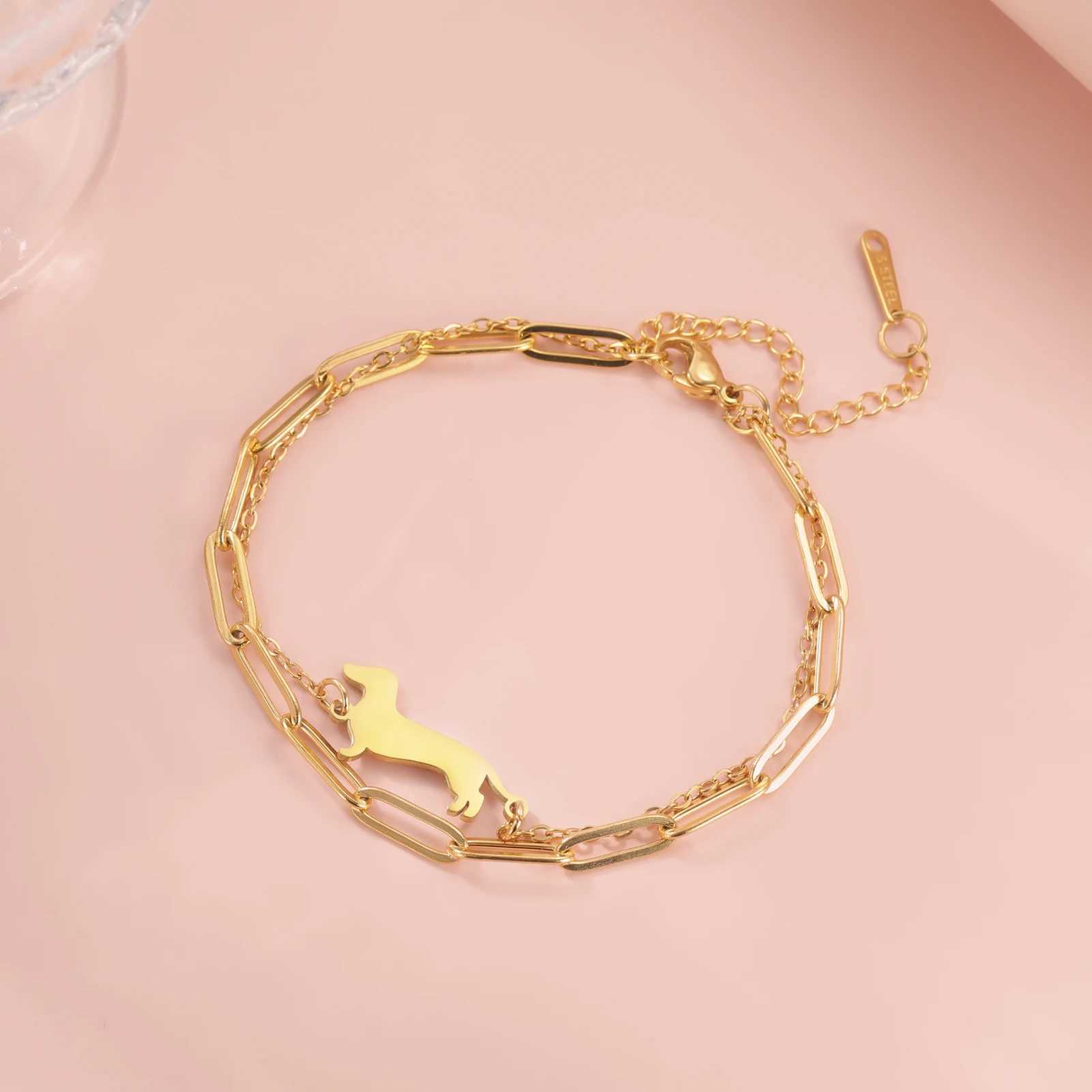 Cute sausage dog stainless steel bracelet suitable for womens Valentines Day jewelry and gift wholesale W250121