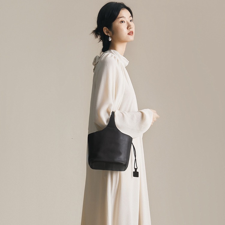 Bag Qiu Zhen Tanned Cowhide Genuine Leather Flower Crossbody Handbag, Commuting High-Capacity Vegetable Basket Bag, Female