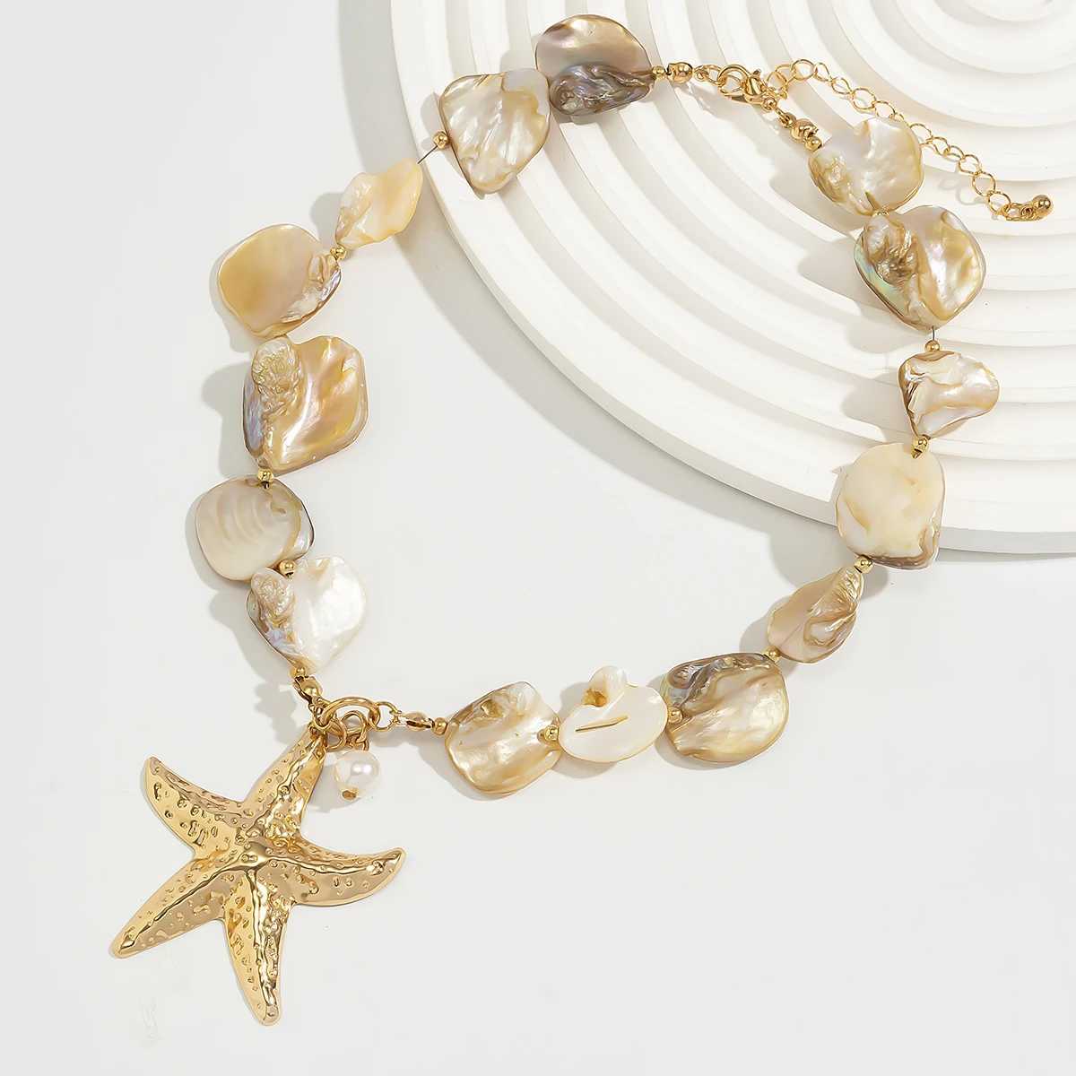 KunJoe Beach Large Gold Color Starfish Pendant Necklace for Women Vintage Short Choker Necklace Collar Chain Jewelry on the NeckXJ250121
