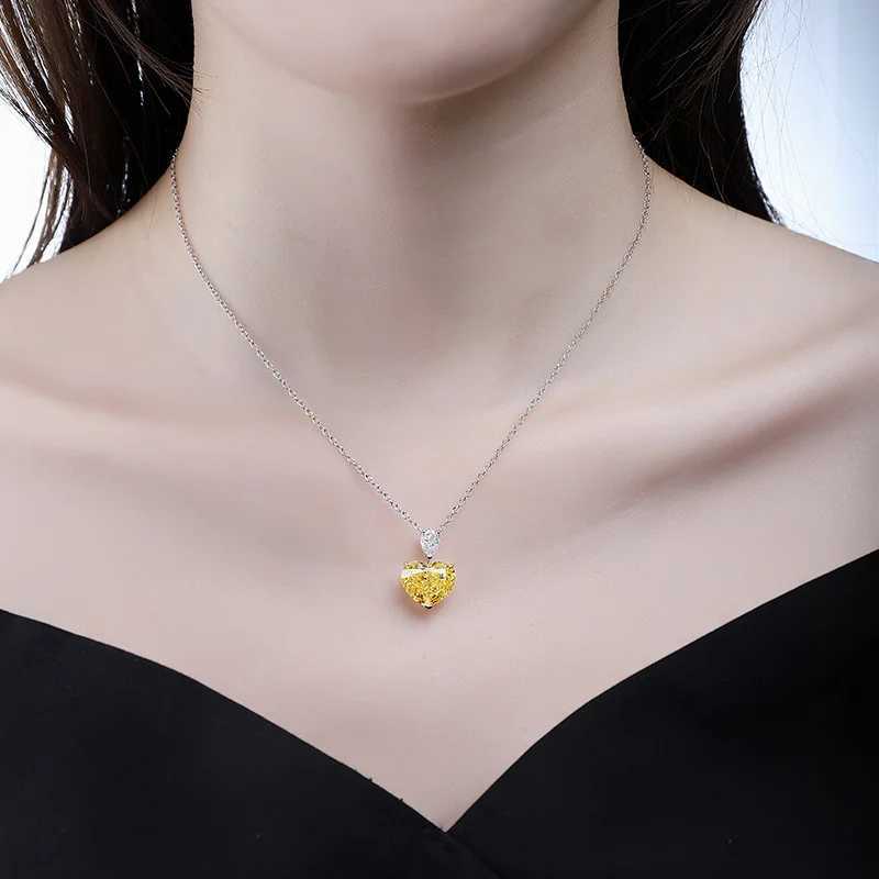 Pendant Necklaces for Women Fashion Jewelry 925 Sterling Silver Necklaces for Her High Caon Diamonds Gift Ideas PartyXJ250114