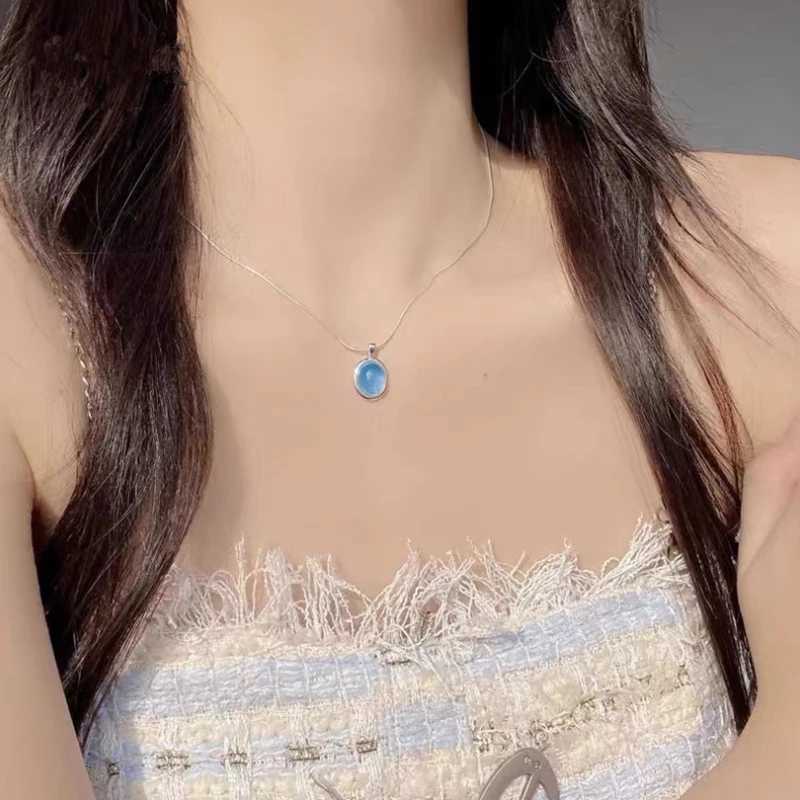 925 Sterling Silver blue Crystal Moonstone Necklace Unique design elliptical natural stone Pendant snake bone chain Gift JewelryXJ250114
