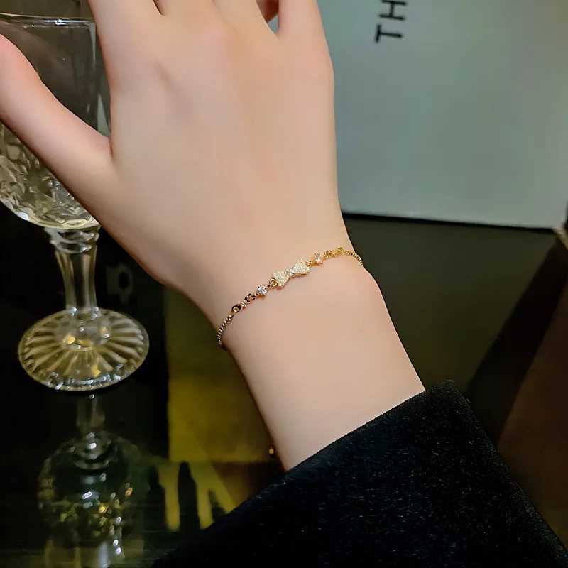 Golden Alloy Sweet Bow Bracelet For Women 2023 New Design Pearl Zircon Inlay High-Quality Adjustable Jewelry Birthday Gift W250121