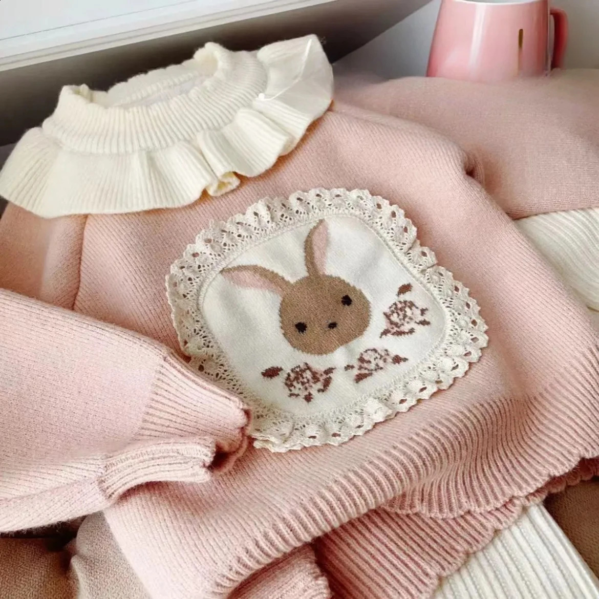 Kids Girls Cute Sweater Sets Ruched Oneck Rabbit Print Knitting ShirtElastic Waist Beige Split Fleece Pants Two Pieces Suits 250117