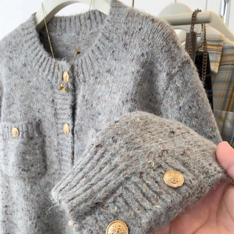 Korea Gold Buttons Gray Women Knit Cardigan Simple O-Neck Long Sleeve Sweater Coat Autumn Winter Office Lady Elegant Knitwear 250118