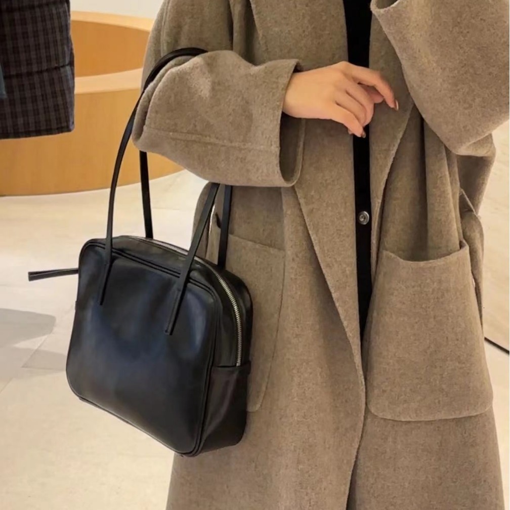 Bag Top Layer Cowhide Simple Niche Design Tote Premium Feel For Women 2024 New Single Shoulder Armpit Bag