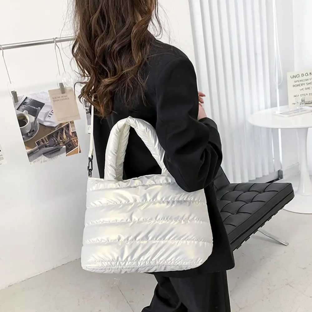 New Puffer Tote Bag for Women Quilted Puffy Handbag Lightweight Down Cott Padded Shoulder Bag Down Padding Crossbody HandbagXJ250121
