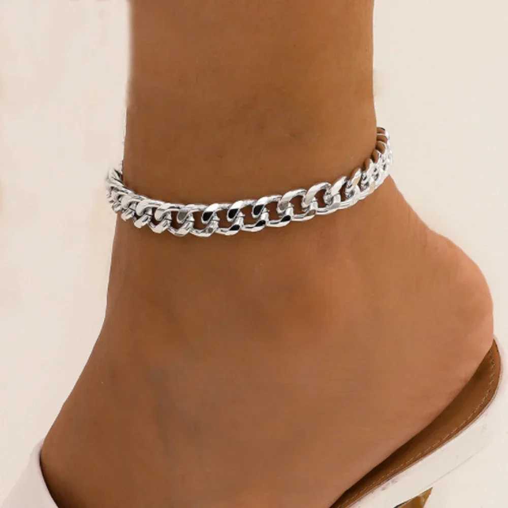 Classic Cuban Chain Anklet for Unisex Women Men Personalized Silver Color Metal Feet Chain Beach Accories Tren Jewelry GiftXJ250121