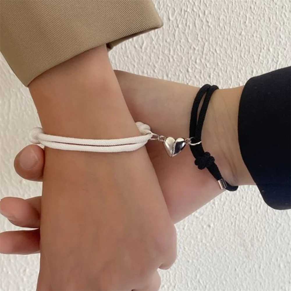 Simple Cotton Rope Couple Bracelet Trend Magnet Black and White Heart Bracelet Set Womens Gift Jewelry W250121