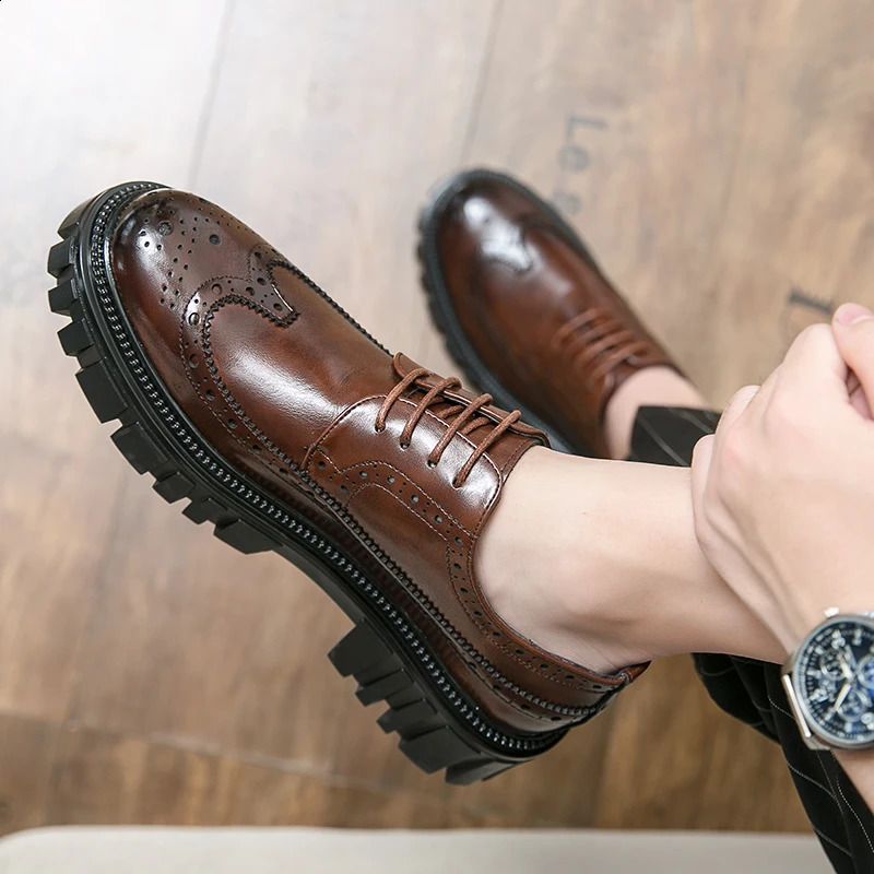 Men The Big Head Dress Shoes Men Suit Casual Shoes Formal Business Leather Shoes Italian Men Thick bottom Wedding Shoes 250113
