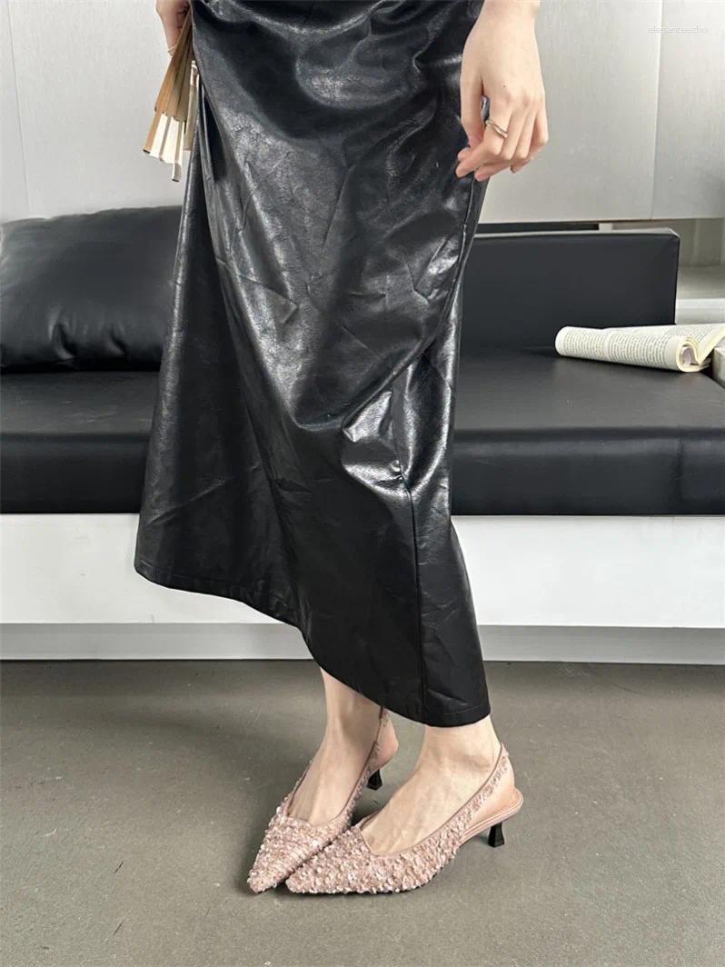 2025 S Fashion Designer Sandals Clear Heels Comfort Shoes For Women High Female Bg Pointed Heeled Girls Beige Closed Bright