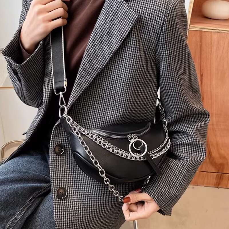 2023 Crossbody Metal Chain Casual Punk Style All Match Ladies Female Shoulder Banana Bag