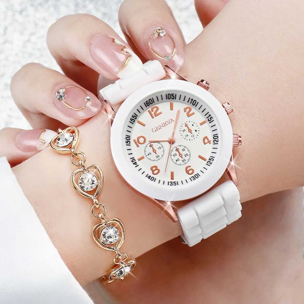 Wen Fashion Silicone Band Quartz Watch with Diamond Bracelet X250203