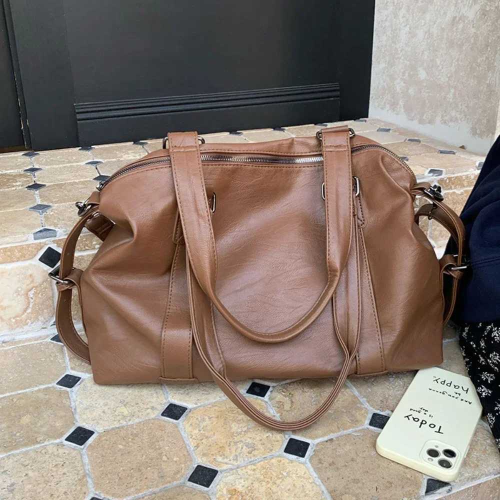 Large Capacity Black Shoulder Bags For Women Large Shopper Bag Solid Color Soft Leather Crossbody Handbag Lady Travel Tote BagXJ250121