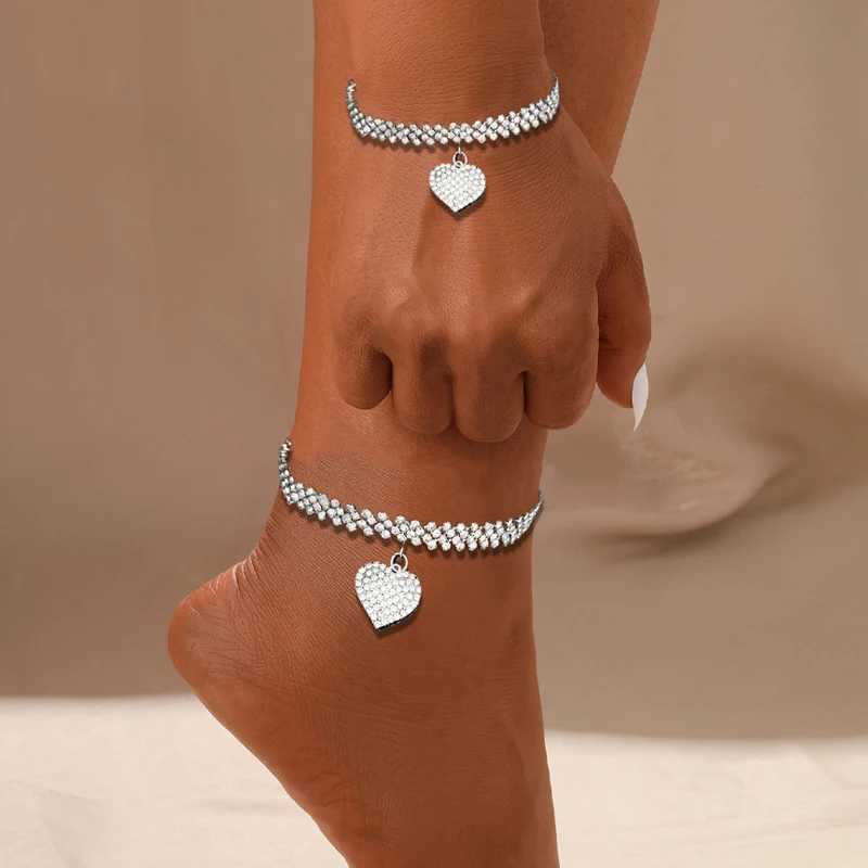 New Fashion Silver Color Rhinestone Double Heart Anklet for Women Bling Hollow Out Foot Ankle Leg Bracelet Chain JewelryXJ250121