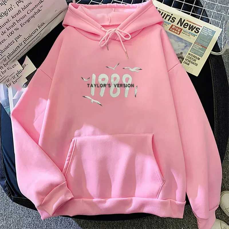 Autumn and Winter New Mens and Womens Hooded Sweatshirt 1989 Taylor Print Warm Hooded Long-sleeved Casual Fashion SweatshirtXJ2500118