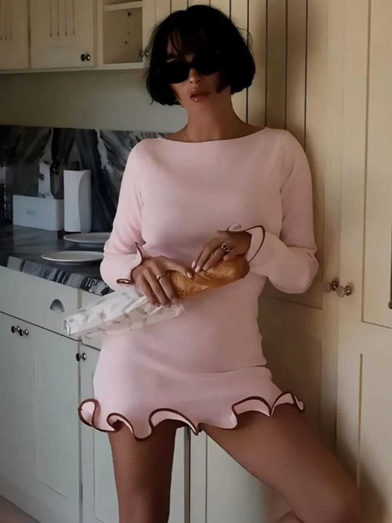 Fashion Autumn O-neck Long Sve Ruched Short Dress 2024 Woman Bodycon Ruffles Package Hip Mini Party Dresses Pink White BlackXJ250115