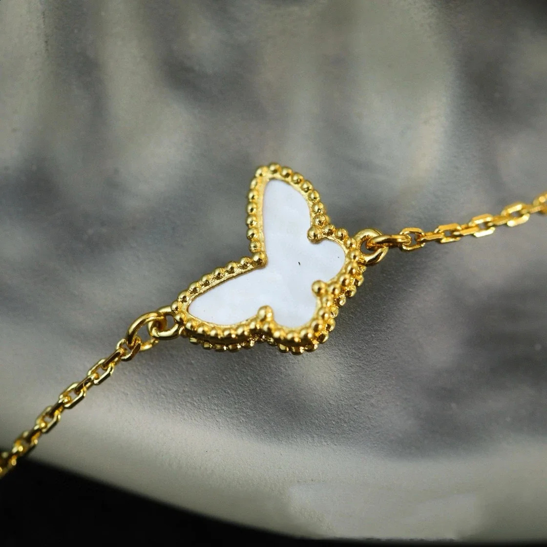 S925 silver white butterfly set earrings necklace bracelet original high quality with gentle and fashionable VCA style 250108
