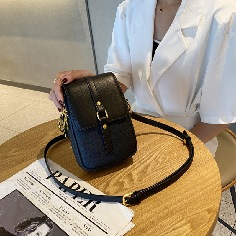 Bag Mobile Made Of Genuine 2025 Trendy Small Soft Leather Mobile Phone Women's Crossbody Bag, High-End Single Shoulder Bag