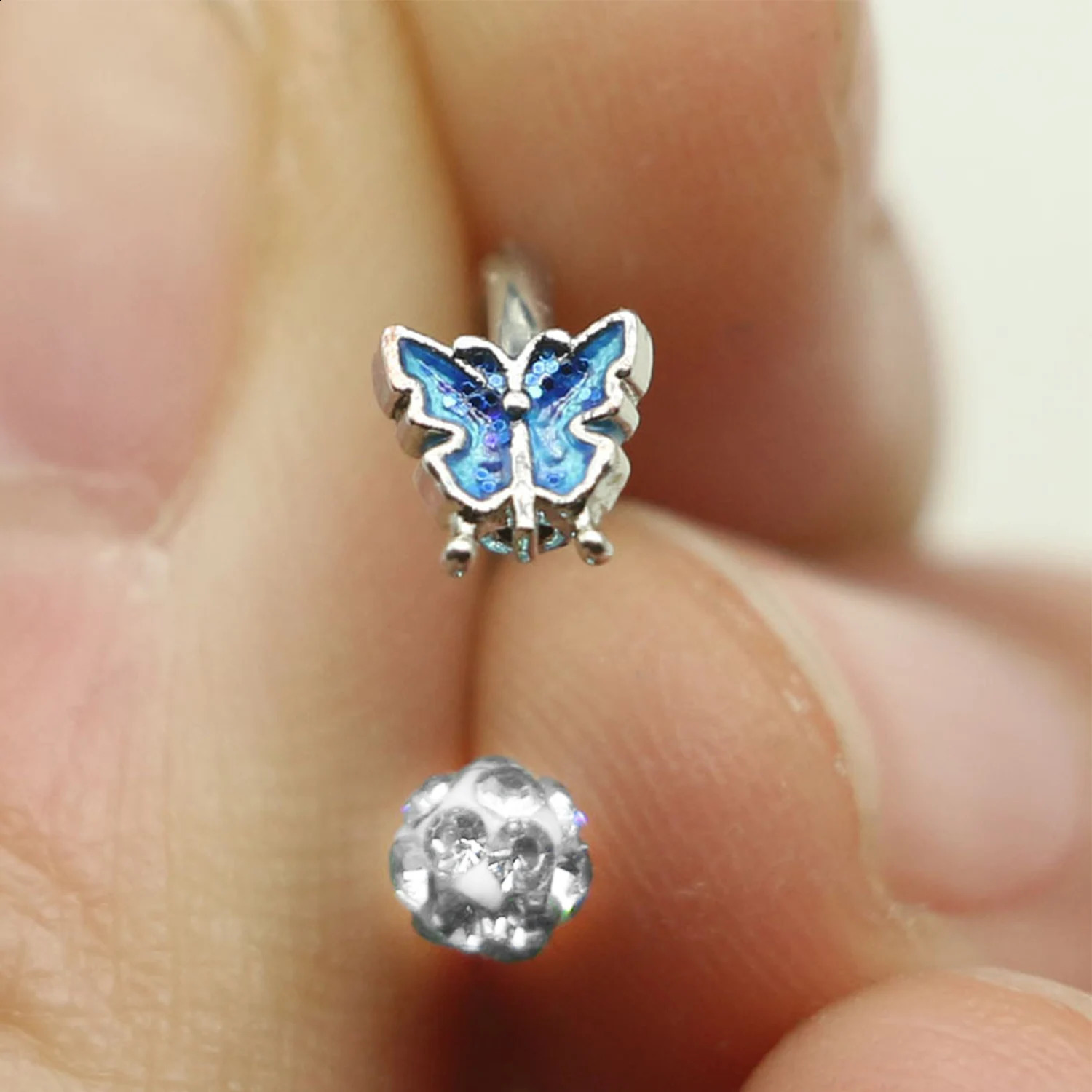 1Pcs Stainless Steel Piercing Lip Ring Bat Butterfly C Shaped Stud for Women Girl Fashion Gothic Body Jewelry 250110