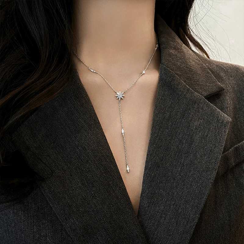 Personality 925 Sterling Silver Glitter Diamond Sun Flower Necklace Simple Star Pendant Clavicle Chain Female Exquisite JewelryXJ250114
