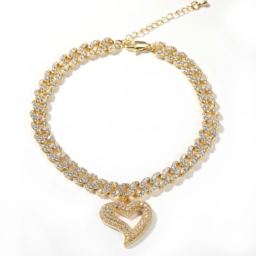 Blingking CZ Zircon Female Adjusted Ankle Ice Out Hollow Heart Charm 9mm Chain Summer Beach Accessories Cute Jewelry 250110
