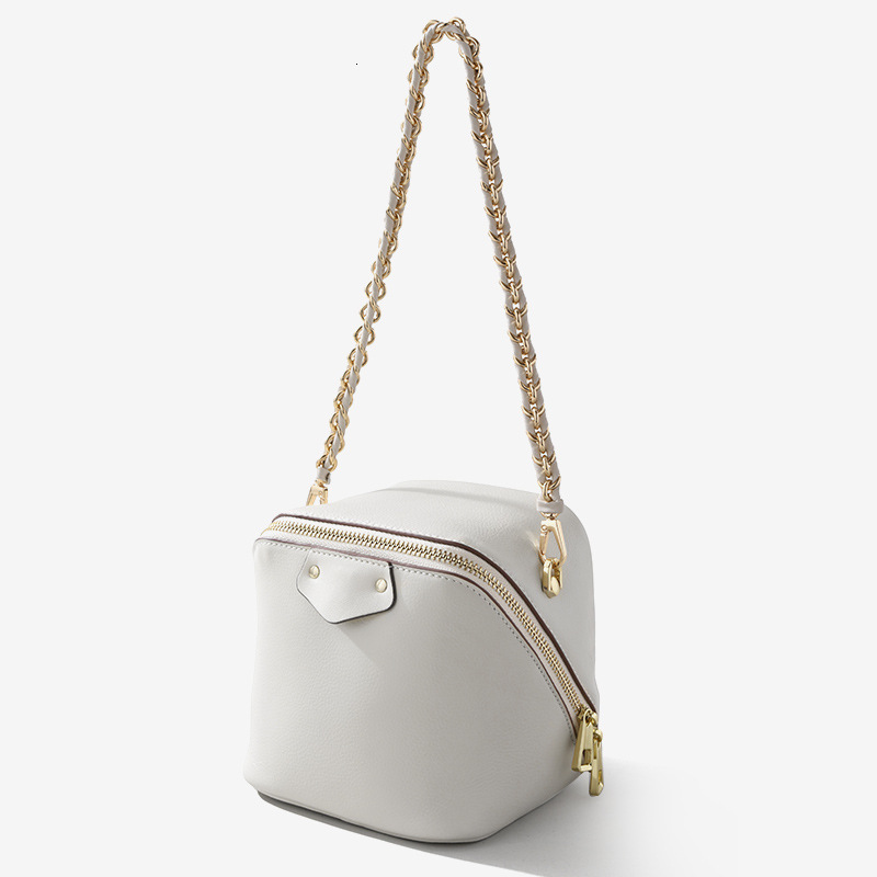 Bag Top Layer Cowhide Niche Design, Elephant Buckle Box Bag, High-End Fashion, Versatile Single Shoulder Crossbody Bag