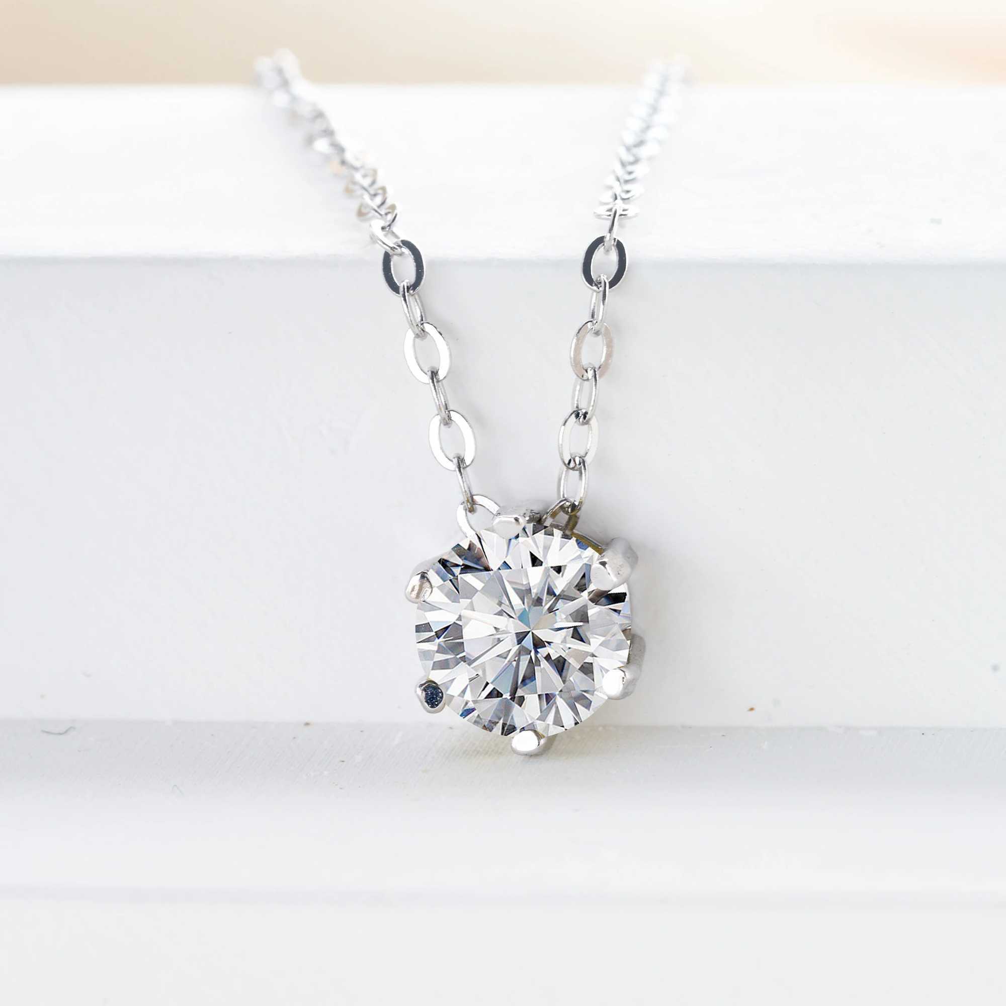 1CT six Prong Setting Moissanite Necklace D color VVS1 Lab Diamond Pendant For Women 925 Sterling Silver Wedding JewelryXJ250114