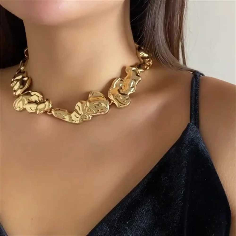 Unique Exaggerated Irregular Big Necklace for Women Creative Thick Gold and Silver Color Metal Chain Choker Fashion Jewelry GiftXJ250114