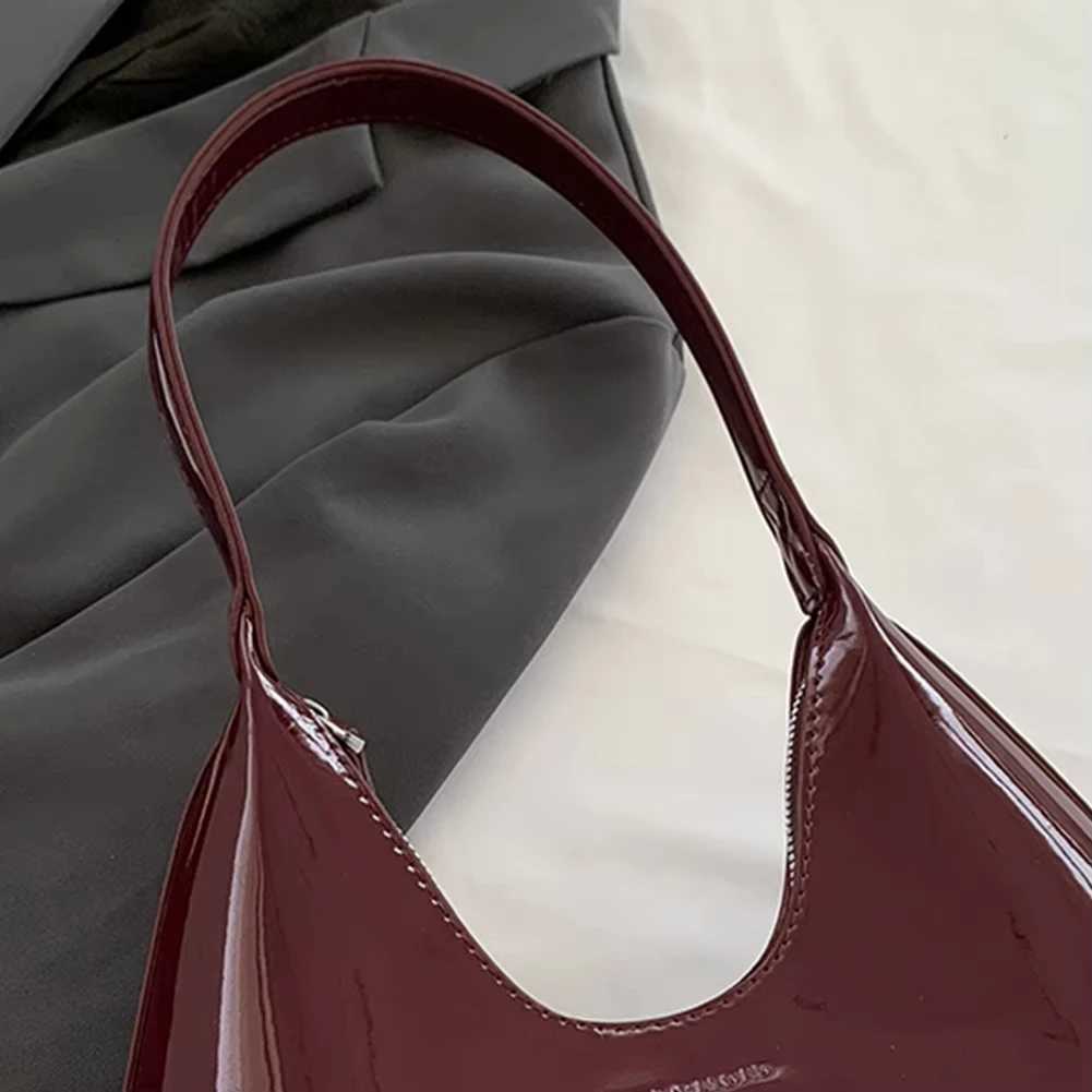 Women Burgundy Shoulder Bag Luxury Design Wine Red Half Mo Handbag Fi Pu Leather Handbag Small Crescent Underarm Bags NewXJ250121