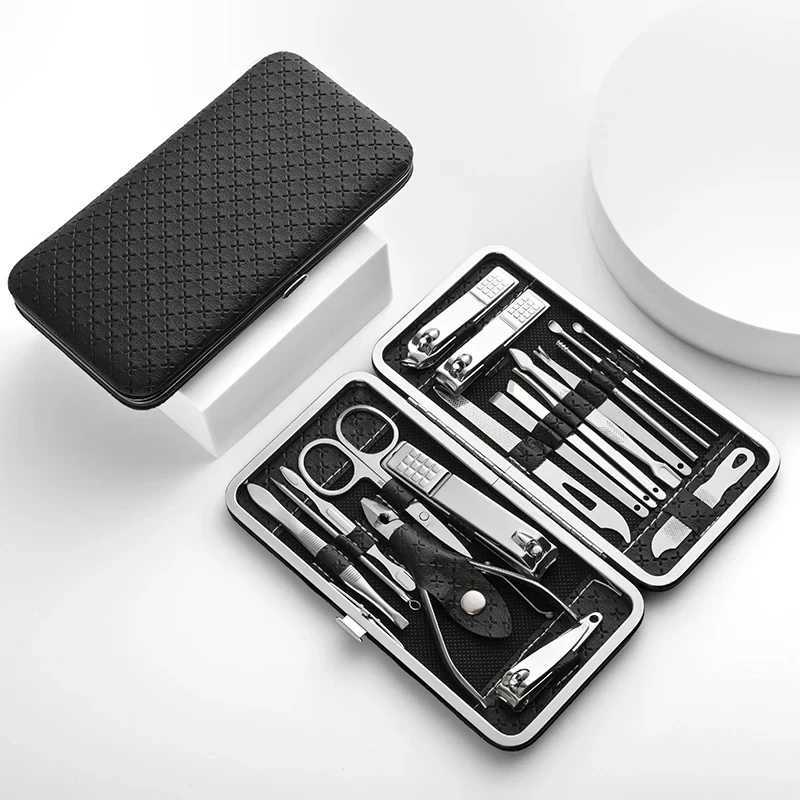 19 Pcs Manicure Cutters Nail Clipper Set Stainless Steel Ear Spoon Nail Clippers Pedicure Nail Art Tool ManicureXJ250116