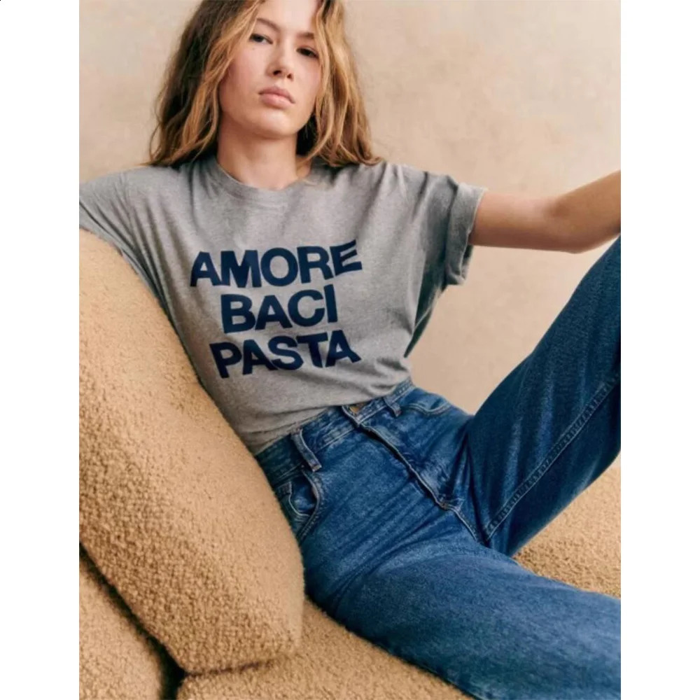 Amore Baci Pasta Letters Printing Summer Gray T Shirt Women Loose Cotton Casual Tops Tees Vintage Style Elegant Shirts 250122