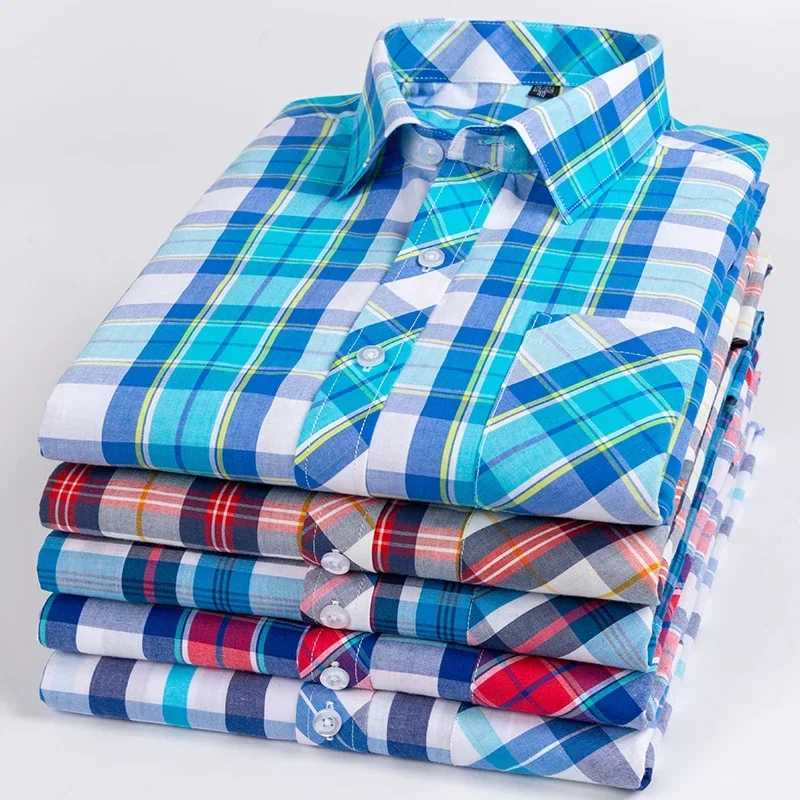 Mens Classic Plaid Long Sleeve Shirts Single Pocket Comfortable 100% Cotton Casual Shirt Slim Fit Button Down Workwear ShirtsXJ250121