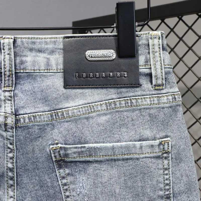 New Kpop Summer Casual Kn Length Mens Jeans Shorts Fashion Embroidered Rabbit Printed Hot Drilled Slim Thin Short Trousers X2502031