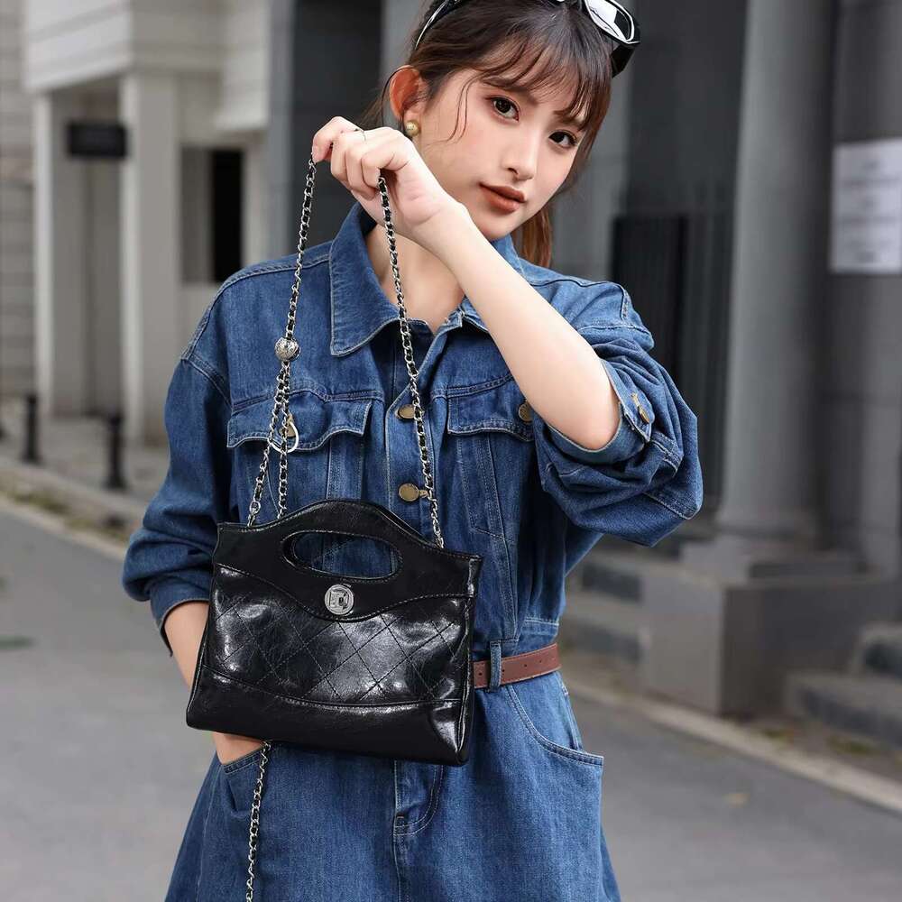 MIYA GARDEN Women's Shoulder Spring New Oil Waxed Leather Handbag Fashion Dia Lattice Chain Slanting Cross Bag