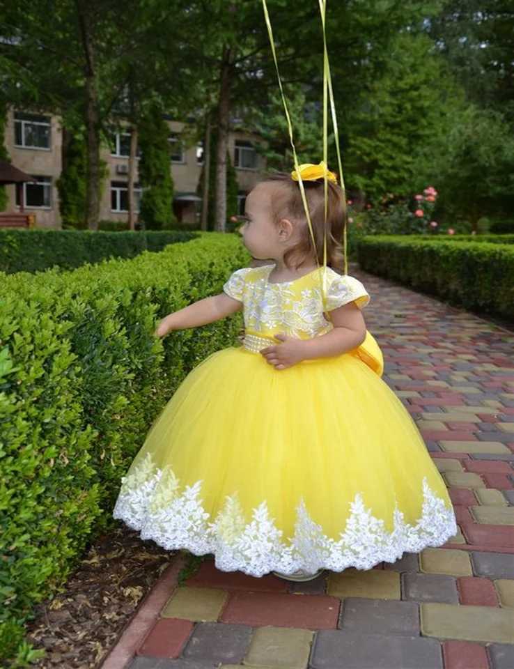 Elegant Light Yellow Wedding Flower Girl Dresses white Lace Short Sleeve Baptism Kids Pageant for Weddings First Communion Ball X250203
