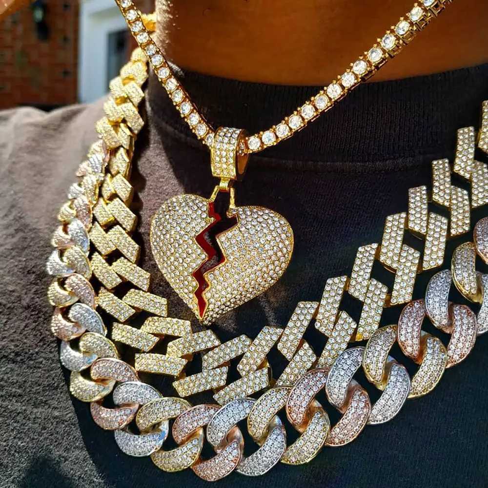 Hip Hop Fashion Jewelry Pendants Silver Gold Plated Full d Out Zircon Diamond Broken Heart Pendant Necklace Drop ShippingXJ250114
