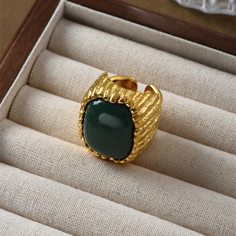 Large colored resin thick ring womens statement cocktail ring er jewelry 250109