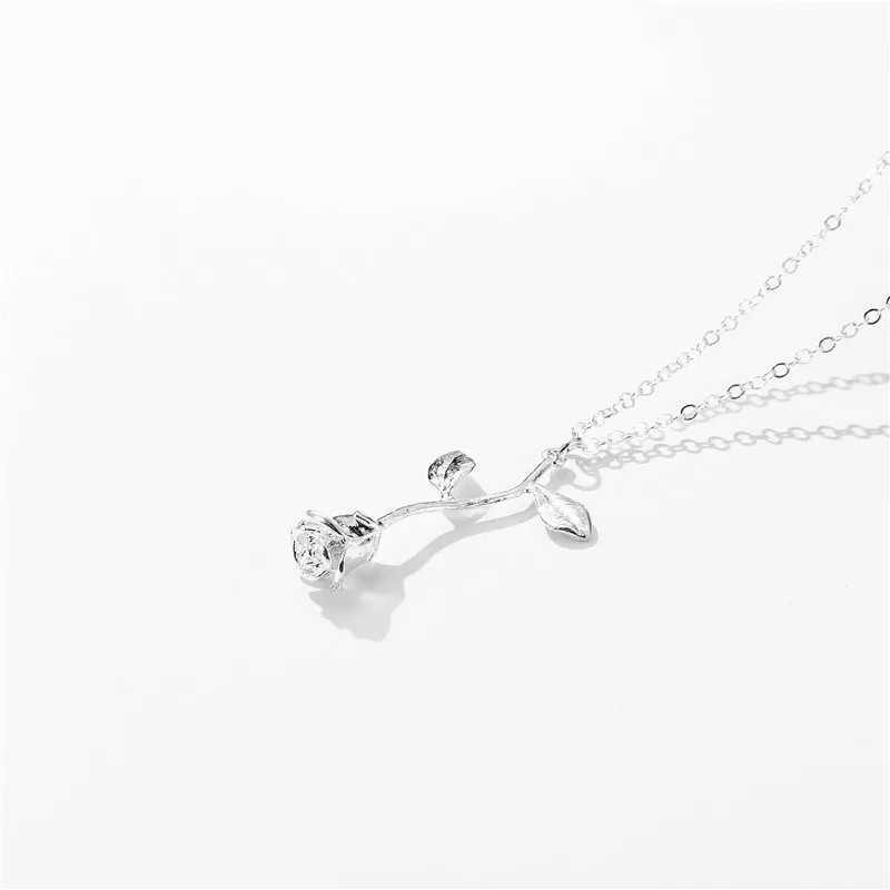 Fashion Rose Flower Pendant Choker Necklace for Women Punk style Simple Chain Necklaces Female Party Jewelry 2021 New Gifts SALEXJ250121