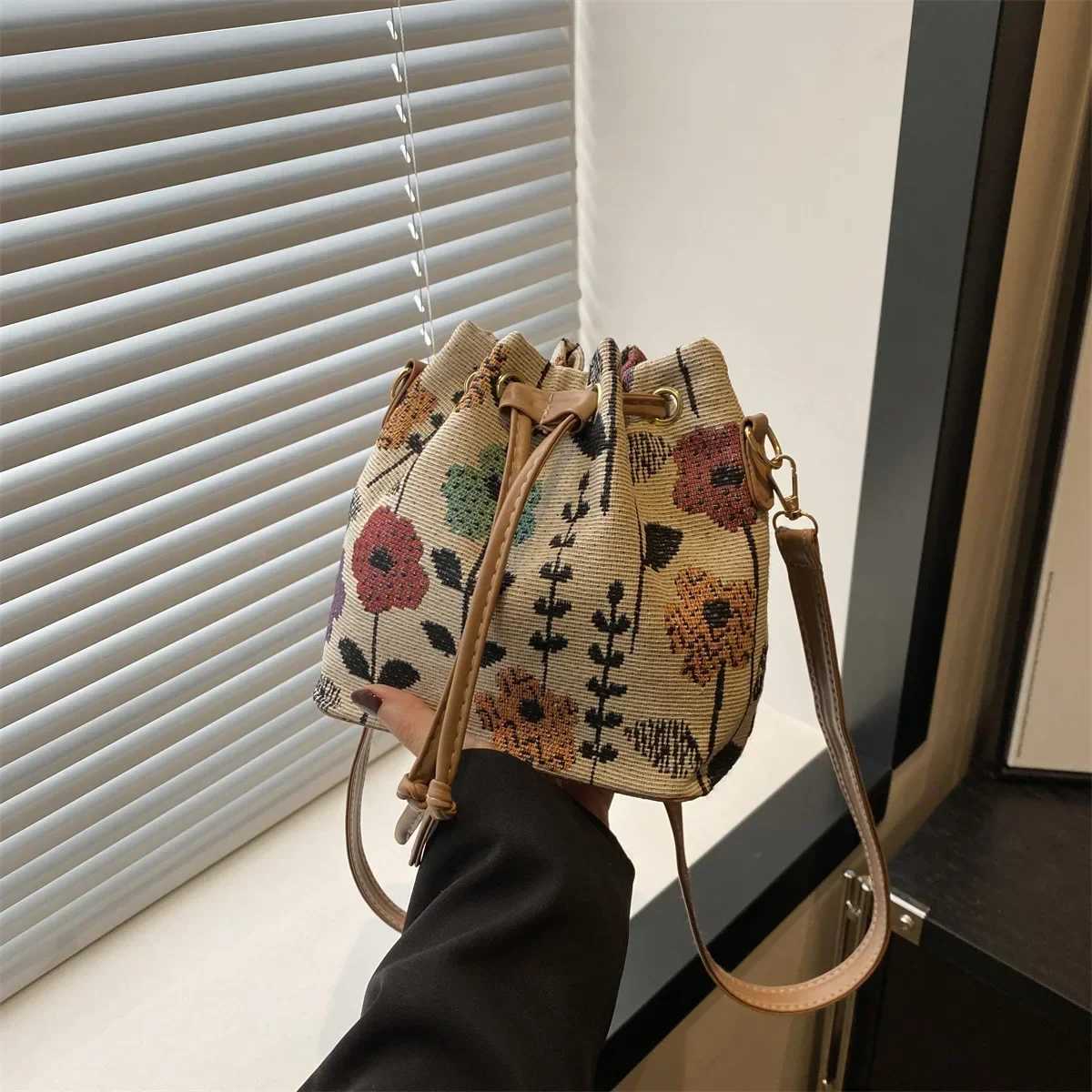 Fi Linen Fabric Bucket Bag Floral Ethnic Style Crossbody Bag Handbag Women Shoulder Bag Luxury Designer Handbag bolsosXJ250121