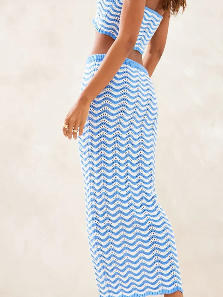 Womens two-piece summer beach suit Bohemian wave stripe print strapless knit cut tube toplong sleeved beach suit set 250118