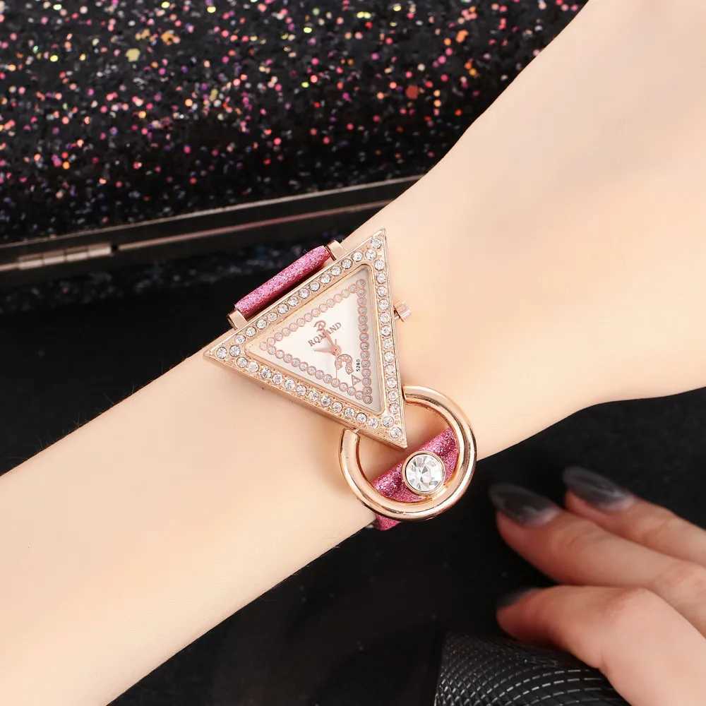 2020 Fashion Triangle Watches Wen Luxury Diamond Watches Ladies Quartz Wristwatches Cheap Pr Sing Womens Watch X250203