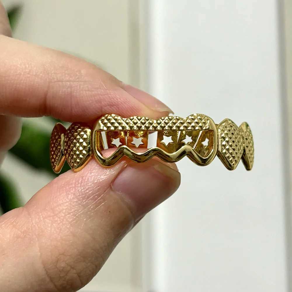 RACHELZ Gold Silver Color 2/8 Check Pattern Hollow Teeth Grillz Fangs Hip Hop DIY Tooth Caps For Women Men Body JewelryXJ250114