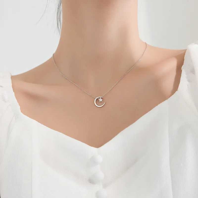 925 Sterling Silver Sparkling Diamond Star Moon Necklace for Women Versatile Luxury Clavicle Chain Fashion Neck ChainXJ250114