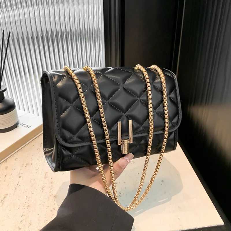 Fi Plaid Womens Shoulder Bag For Gift Chain Strap Casual Flap Crossbody Bags With Lock Ladies Handbags For Daily UsedXJ250121