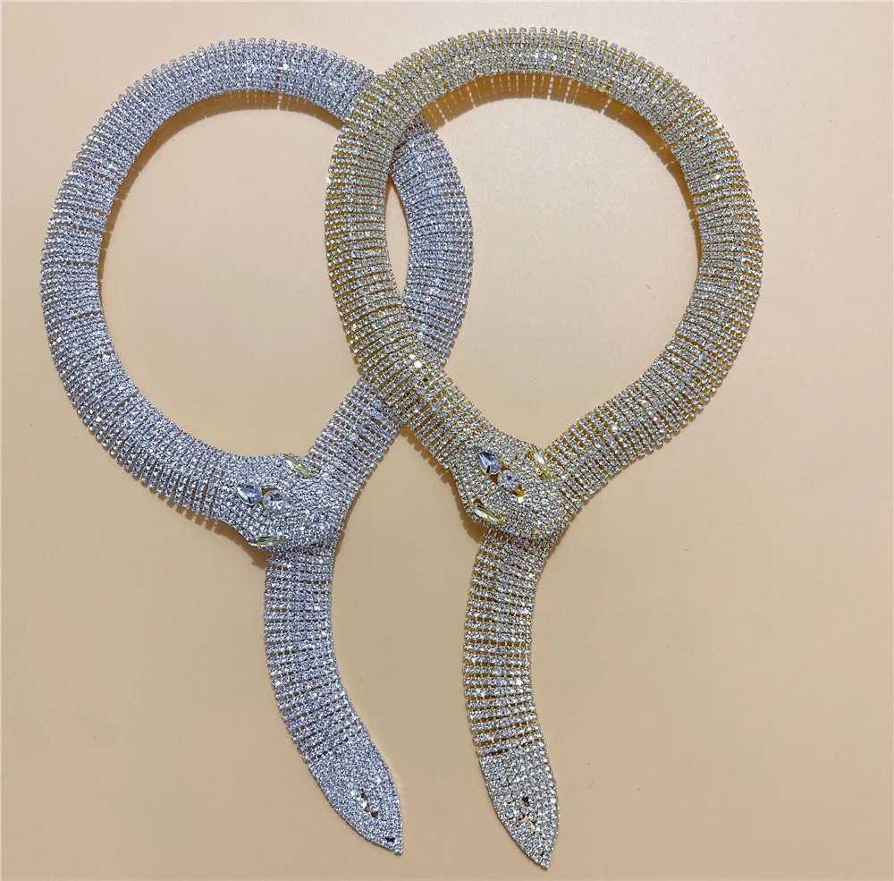 European and American new accories ins net red wind full diamond necklace fashion cross snake head long necklaceXJ250114
