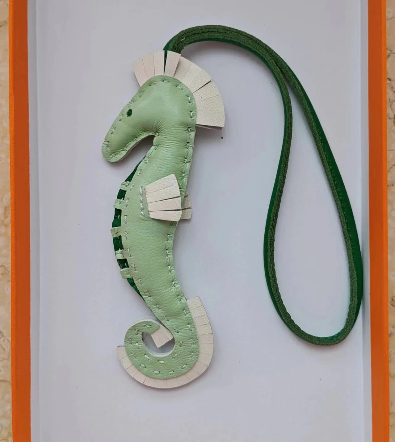 Stylish leather animal keychain bag Backpack charm pendant keychain clip decorative gift bag pendant250114bj