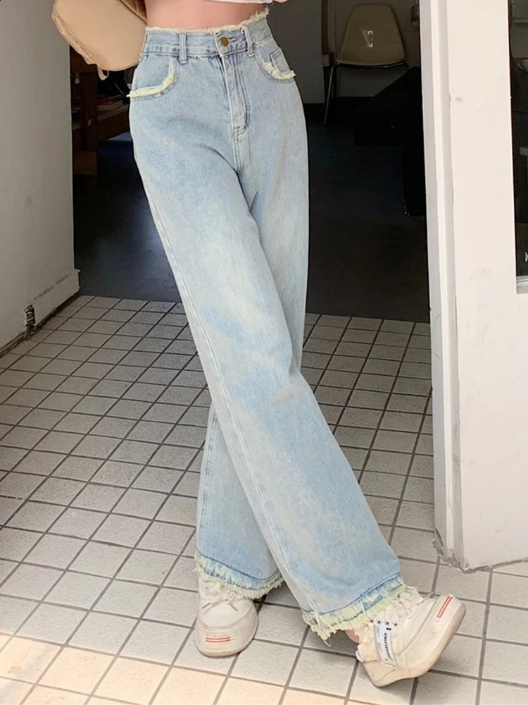 Women High Waist Raw Edge Washed Jeans Girls Light Color Straight Leg Denim Pants Lady Blue Hong Kong Style Retro Loose Trousers 250109Z