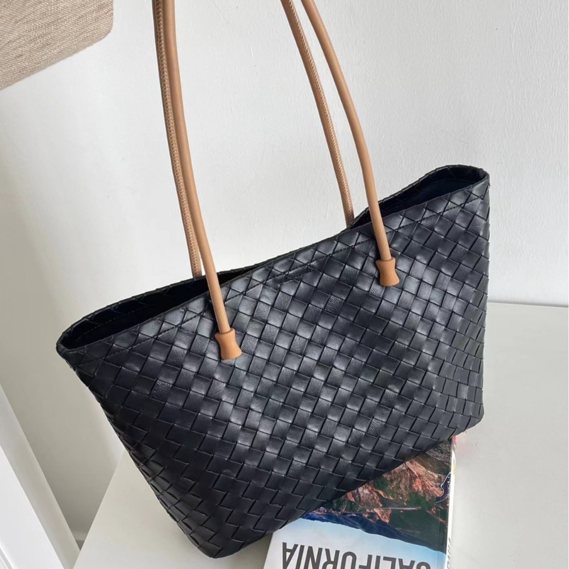 New cowhide woven bag summer, and niche, large capacity genuine leather single shoulder women's bag, armpit high-end feeling for commuting